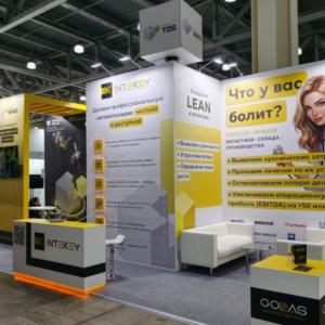 Is Your Trade Show Booth Being Ignored? Your Lighting Might Be the Problem